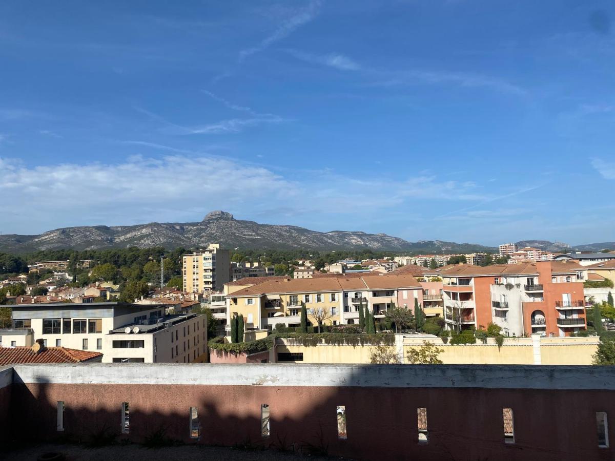 Bel Appartement T1 30M2 Centre Historique Aubagne Ngoại thất bức ảnh
